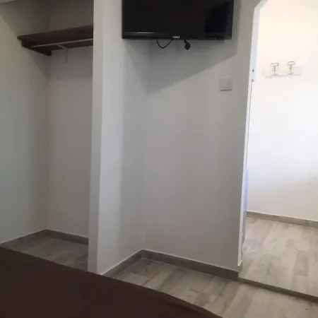 Anna * ביבינייה